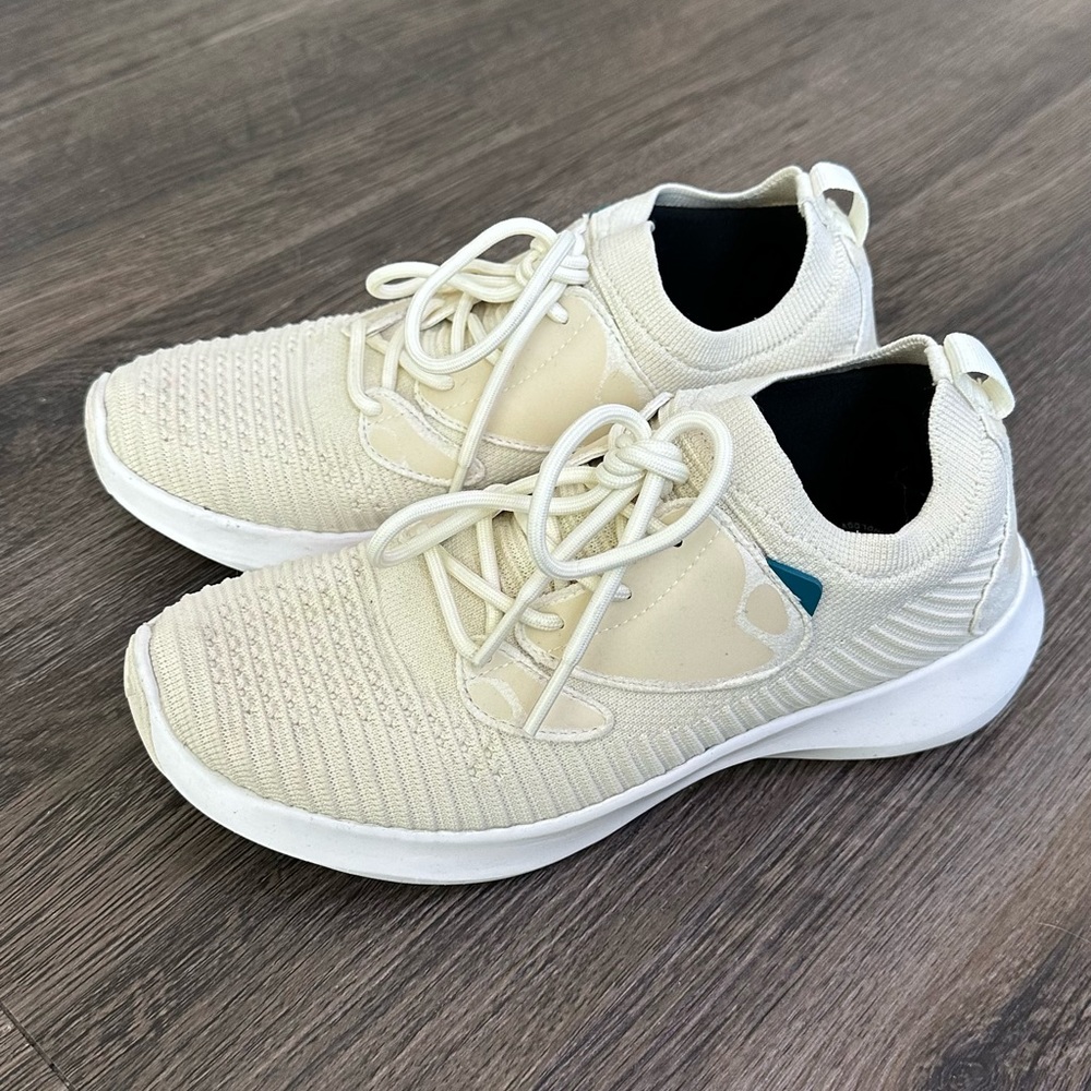 Vessi Everyday Move Waterproof Sneaker - 7 Women - Linen Beige